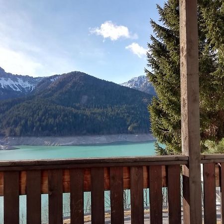 Elison-On The Lake B&B サウリス エクステリア 写真