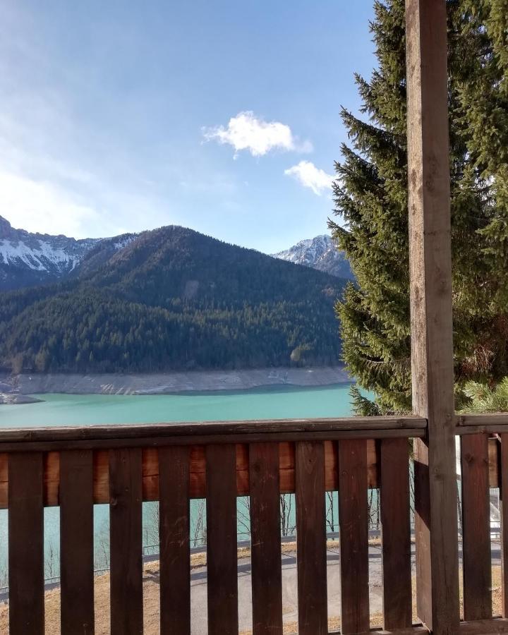 Elison-On The Lake B&B サウリス エクステリア 写真