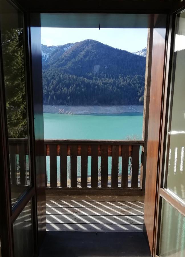 Elison-On The Lake B&B サウリス エクステリア 写真